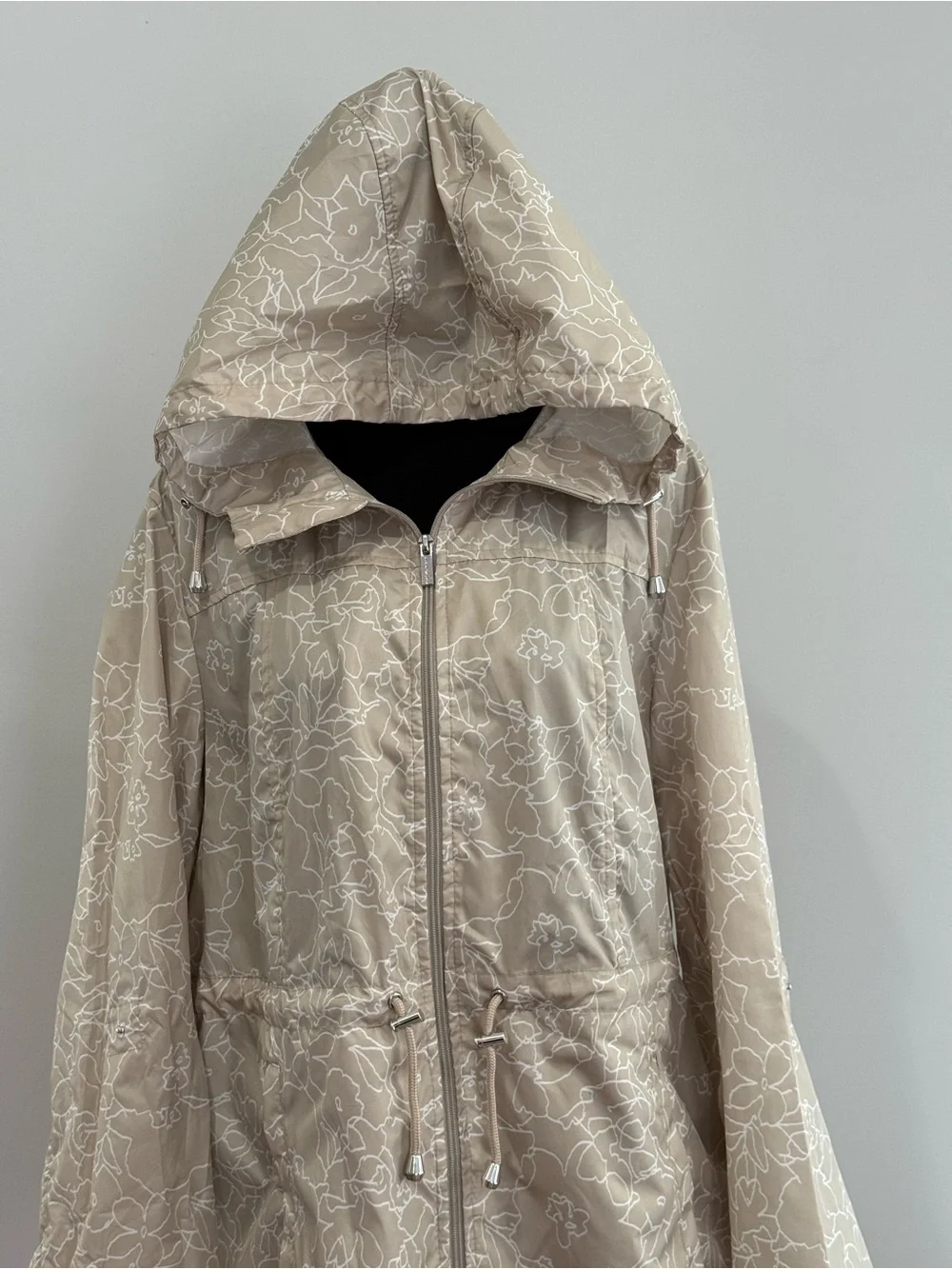 New Susan Graver L Light Beige Floral Hooded Rain Jacket - Women's 607